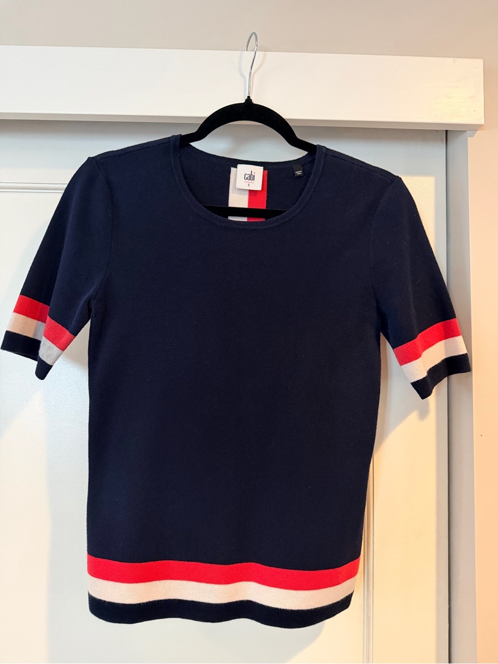 🧡EUC CAbi Navy Elbow Short Sleeve Sweater with Coral & White Stripes Size Small